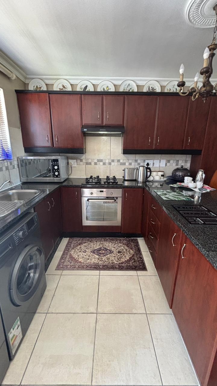 To Let 2 Bedroom Property for Rent in Heritage Park Western Cape